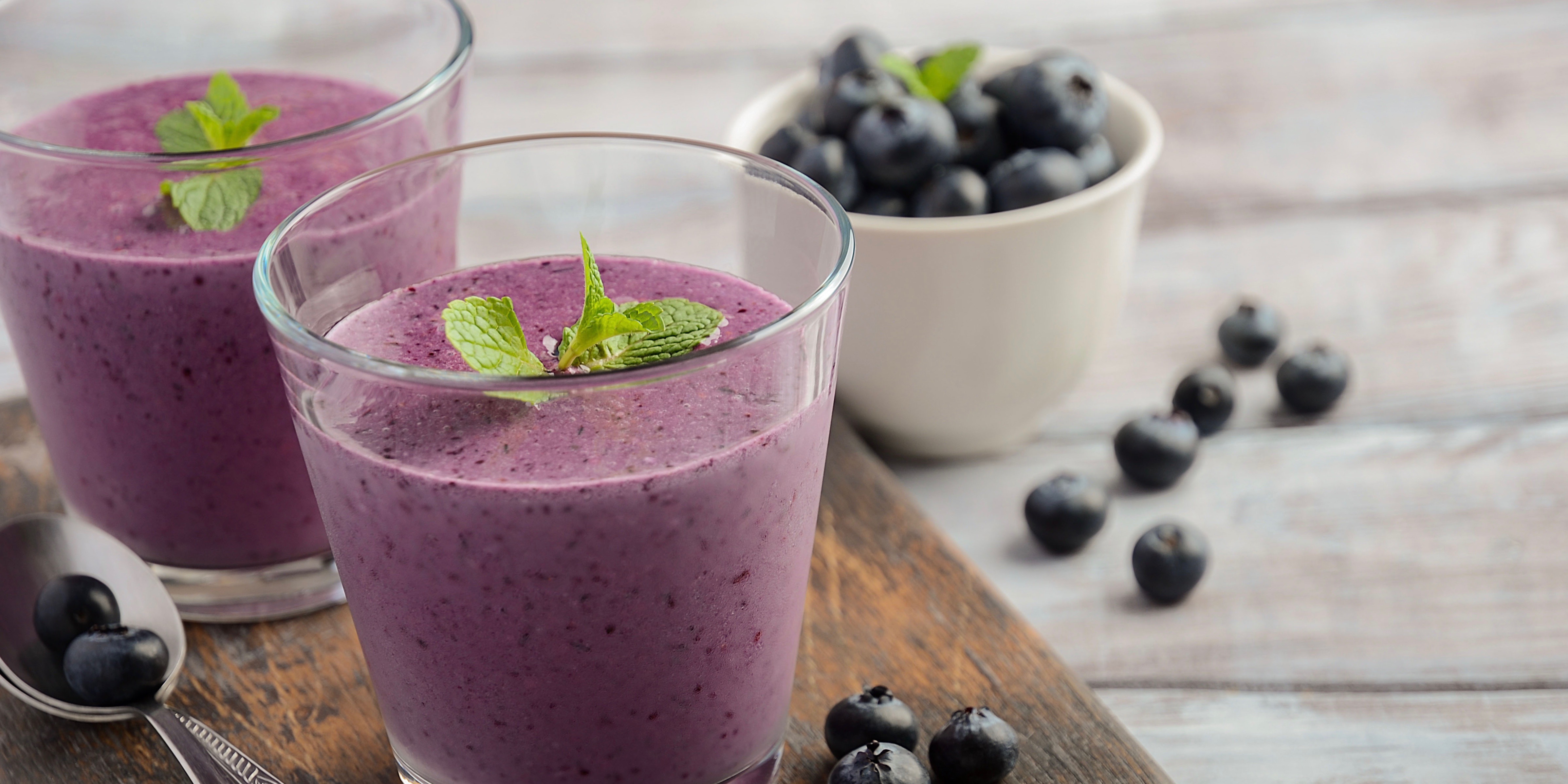 Post-Workout Blueberry 'green' Smoothie photo
