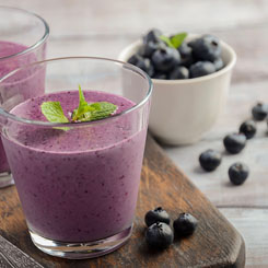 Post-Workout Blueberry 'green' Smoothie photo