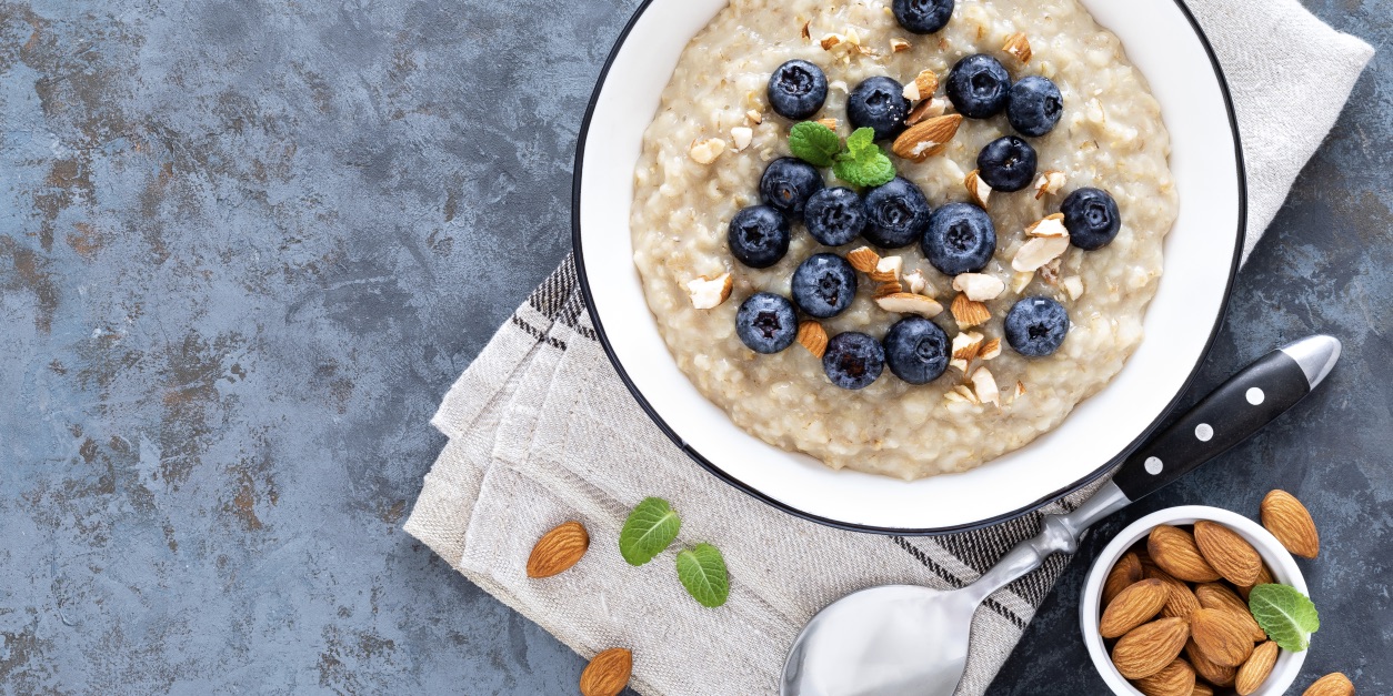 Oat porridge with apples, almonds & IsoWhey® photo